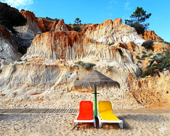 Praia da Falesie, Albufeira, mooiste strand van Portugal, op vakantie, Algarve, toerisme Portugal, vakantiegangers