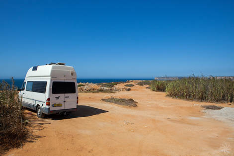 Praia do Tonel,zuidkust, Portugal, kliffen, onrustige kriebels, vuurtoren James Cook, camper